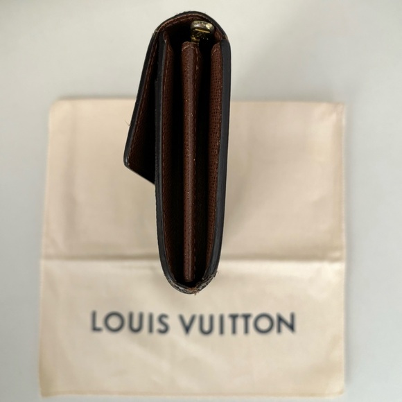 Louis Vuitton Monogram Leather Wallet - Picture 9 of 16